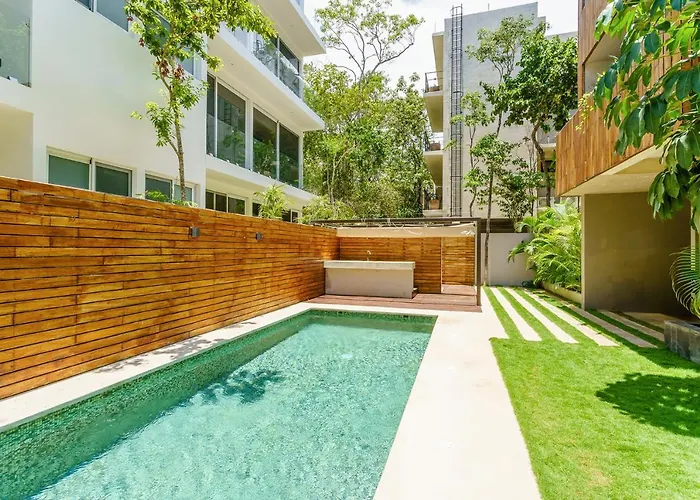 Chic In The Heart Of By Stella Tulum