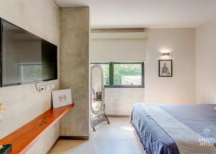Apartment Chic In The Heart Of By Stella *