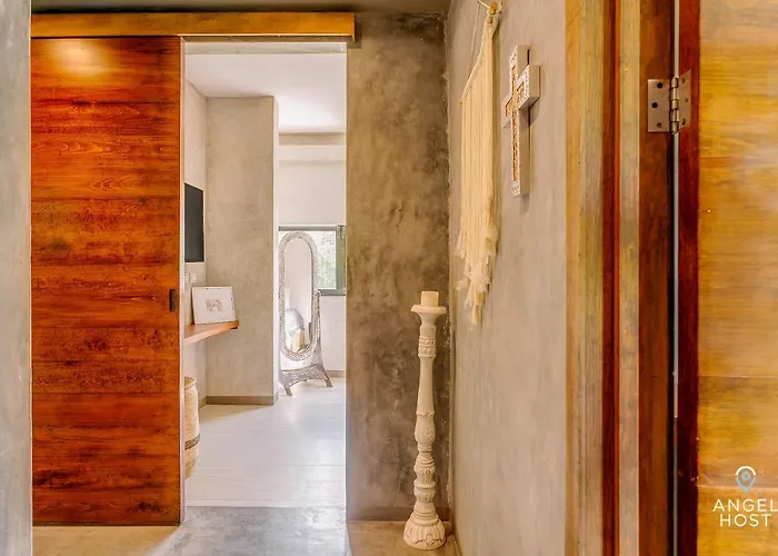 Chic In The Heart Of By Stella Apartment