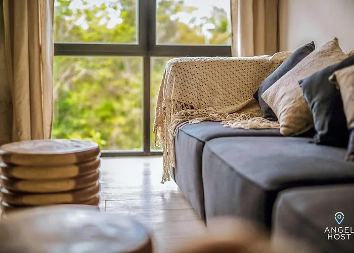 Chic In The Heart Of By Stella Apartment *